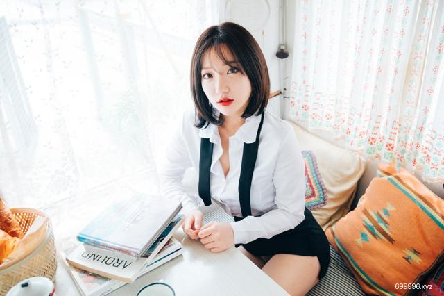 Ye-Eun - Officegirl's Vacation Vol.2